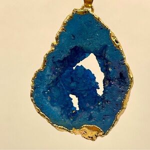 Natural Geode Stone & Crystal Quartz Good Morning Blue & God's Debut Necklace 5a